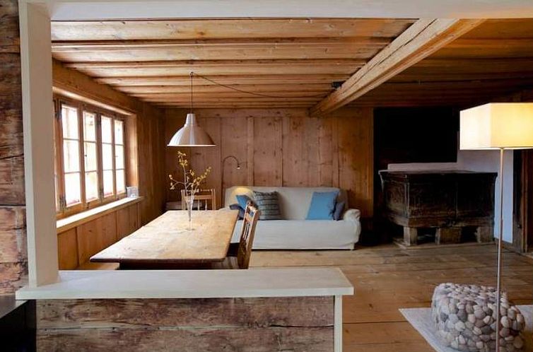 Appartement Tgèsa Surrein Giassa10, (Sedrun/Surrein).
