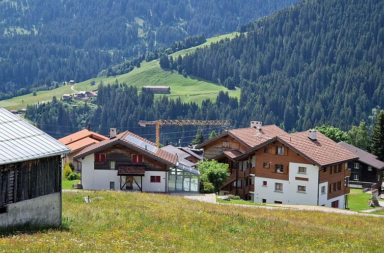 Appartement Tgèsa Garnetsch Zeller, (Sedrun).