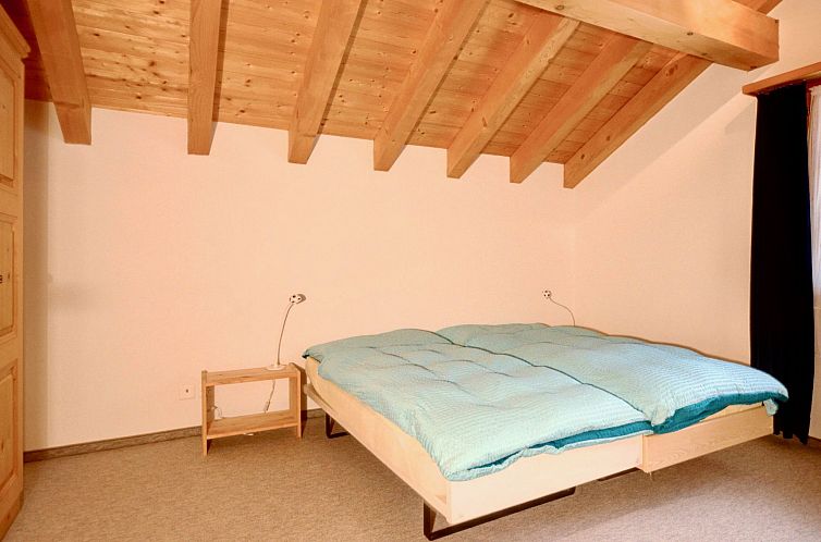 Appartement Tgèsa Garnetsch Zeller, (Sedrun).
