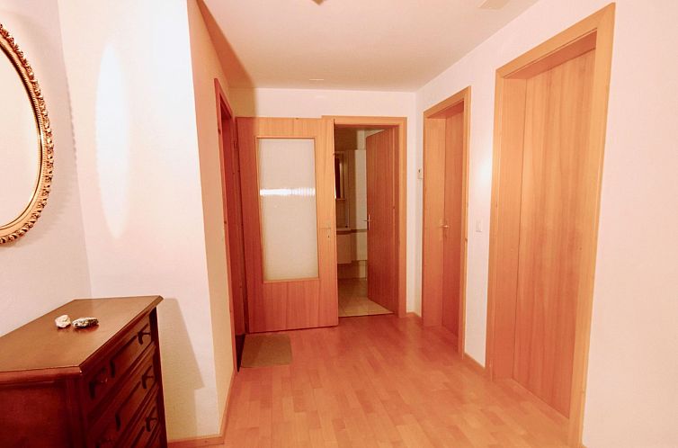 Appartement Tgèsa Garnetsch Zeller, (Sedrun).