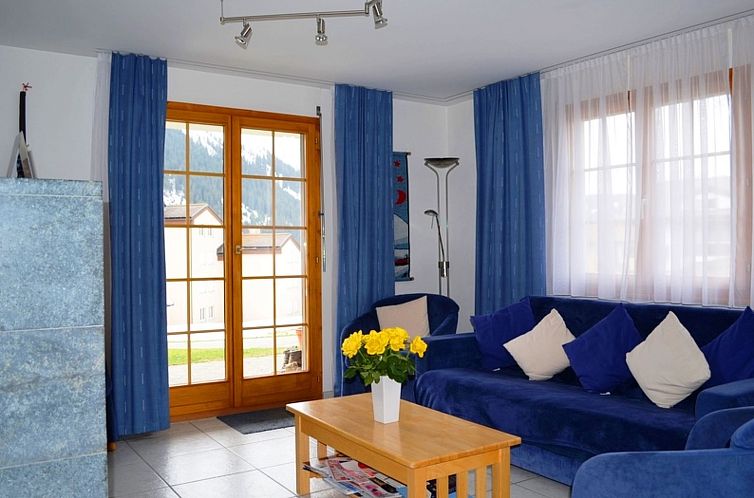 Appartement Tgèsa Garnetsch No. 1 Young, (Sedrun).