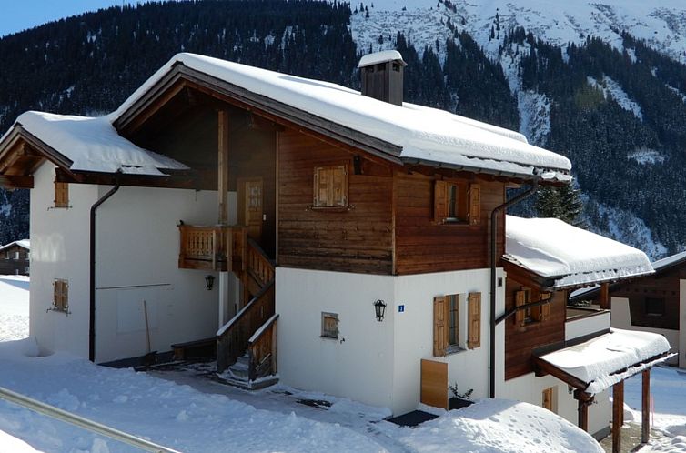 Appartement Londadusa Parterre, (Rueras/Sedrun), 178.02