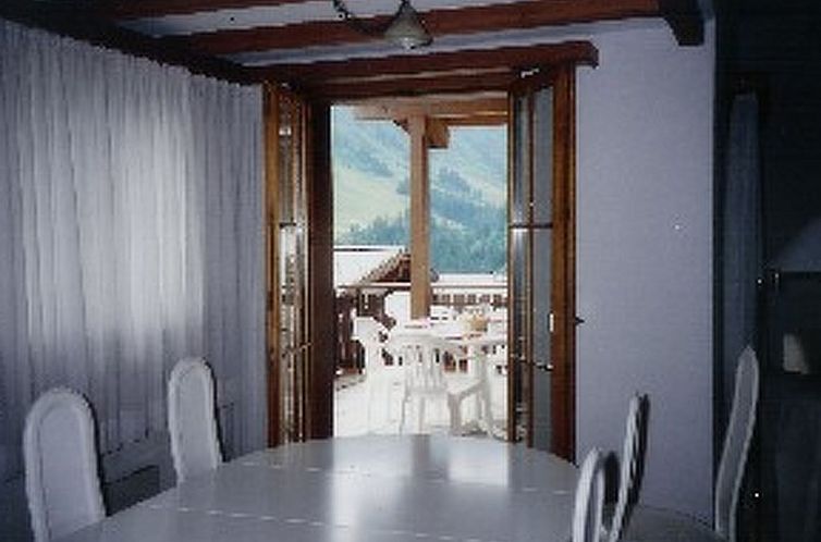 Appartement Cascharolas Bellingreri, (Rueras/Sedrun), 653.01