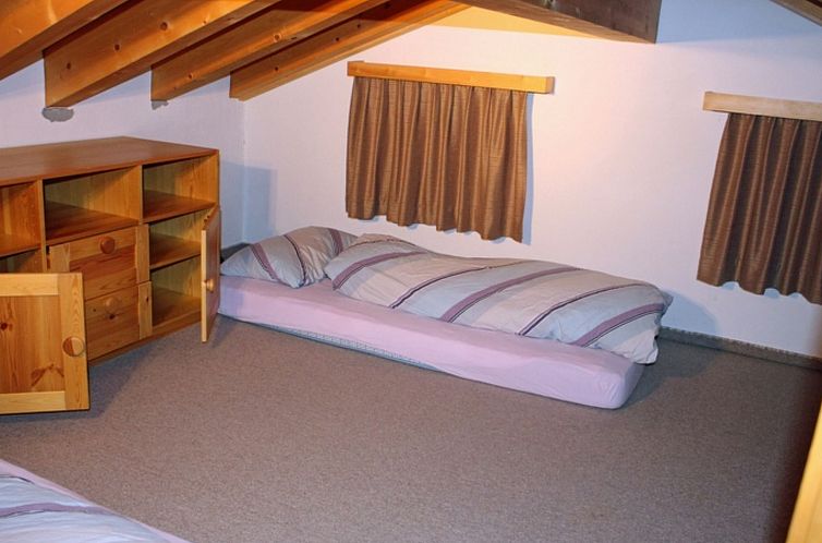 Appartement Plaun Pazzola mit Garage Bösch, (Sedrun/Rueras)