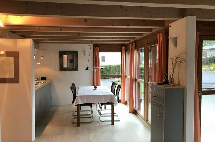 Vakantiehuis Carrera mit Traumgarten, Valendas, (Valendas).