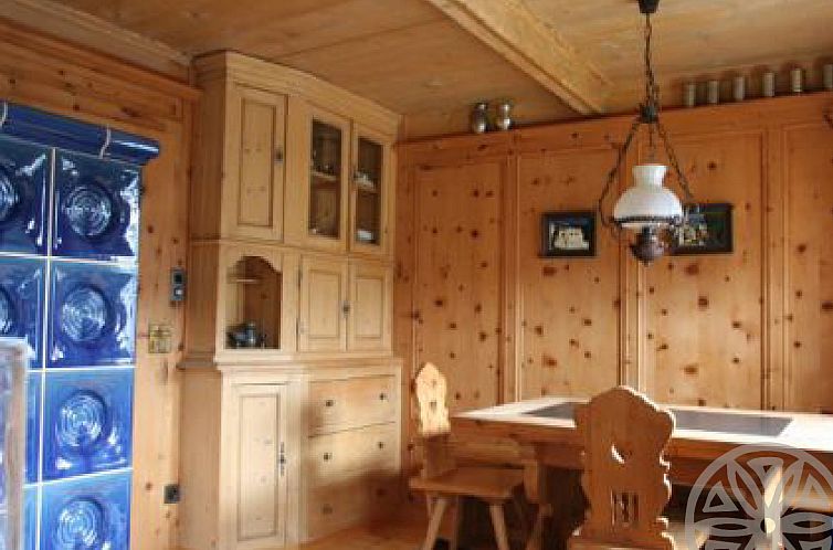 Vakantiehuis Permez, (Vnà).