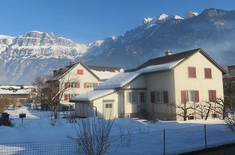 Appartement Schils, (Flums). 5 Zimmerhaus mit Bad/Dusche