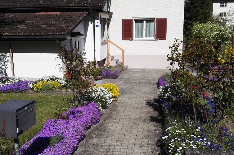 Appartement Schils, (Flums). 5 Zimmerhaus mit Bad/Dusche