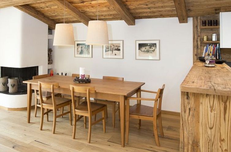 Appartement Zentrale 3.5 Zimmer Wohnung Seegarten B- Lenzerh