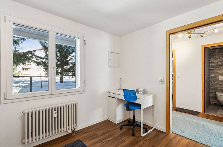 Appartement Nr.06 Haus Sursilvana