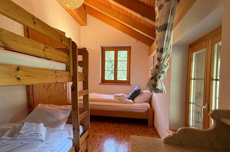Vakantiehuis Ski in & Ski out Alphütte-Maiensäss Acla Pala