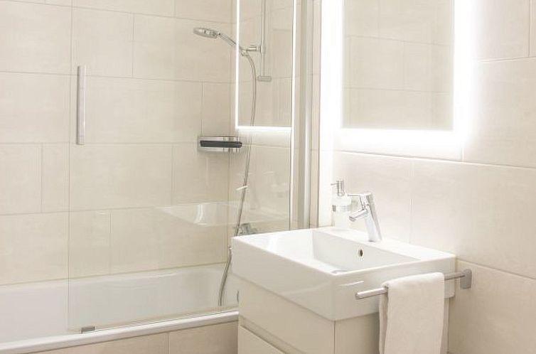 Appartement La Riva 401 für 2 Personen und Hund- Lenzerheid