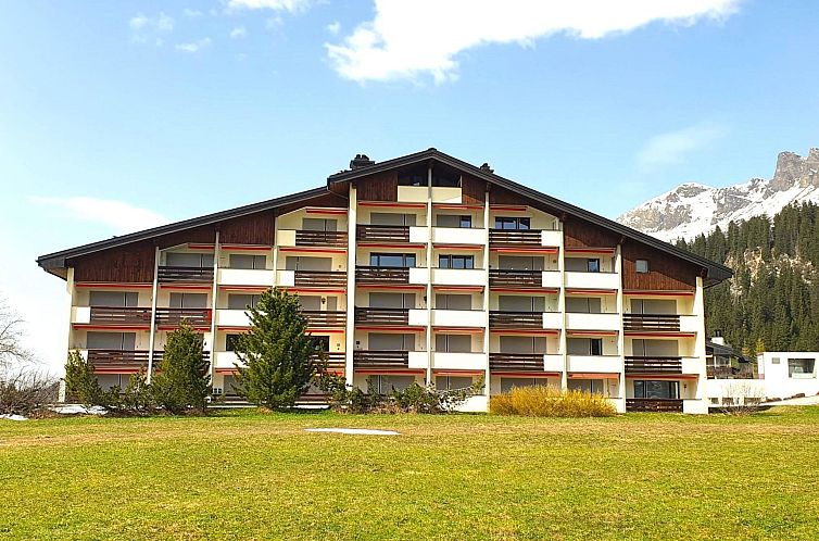 Guest house 18214613 - Apartment Under Gräub / Grisons - Appartement Triangel B Rezia