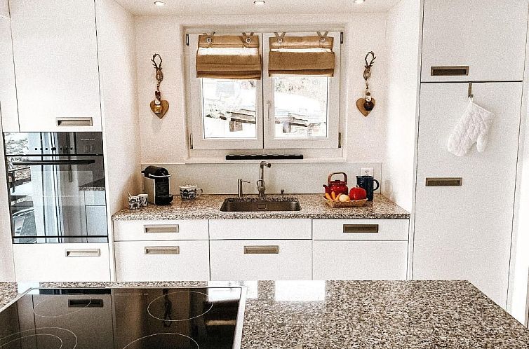 Vakantiehuis Haus Tschuetta - zentrale Lage in Valbella