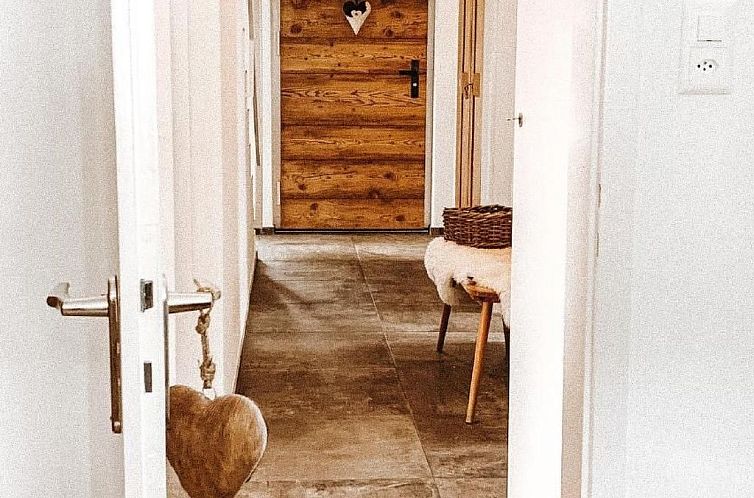 Vakantiehuis Haus Tschuetta - zentrale Lage in Valbella