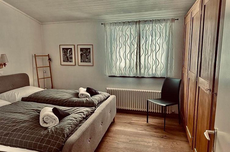 Vakantiehuis Haus Tschuetta - zentrale Lage in Valbella