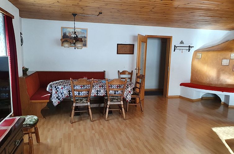 Appartement Plaun Grond, (Tschierv).