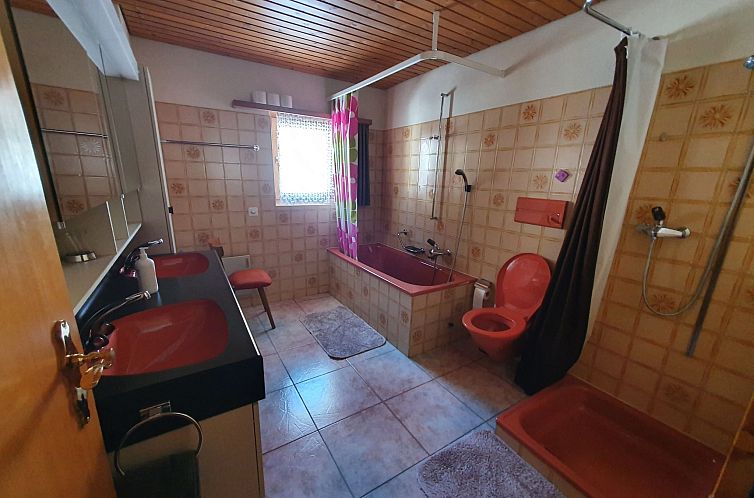 Appartement Plaun Grond, (Tschierv).