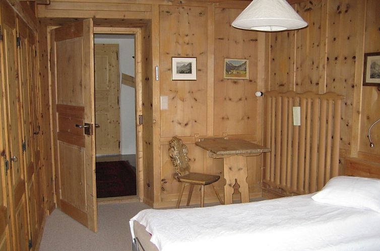 Appartement Chasa Minschuns 16, (Tschierv).