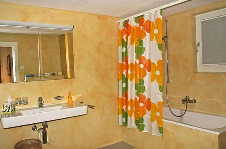 Appartement Chasa Gallas, (Tschierv).