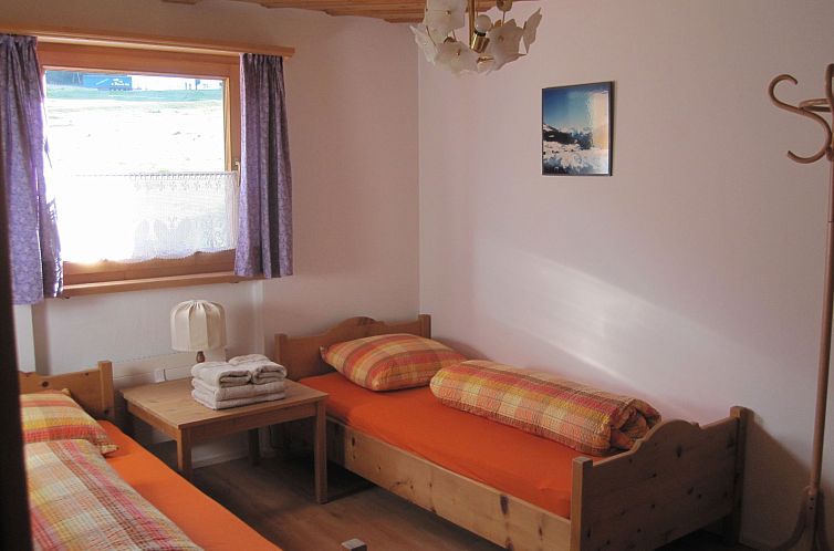 Appartement Chasa Grava 28, (Tschierv).