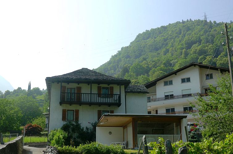 Guest house 18215701 - Holiday property Under Gräub / Grisons - Vakantiehuis Casa Calanca