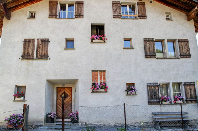 Appartement Rumein Cajochen, Rumein, (Degen).