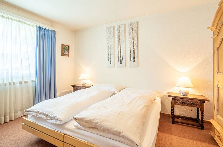 Appartement Apartment Tavaun - Crap Grisch, (Flims Dorf). 1.