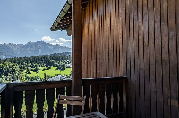 Appartement Apartment Tavaun - Crap Grisch, (Flims Dorf). 1.