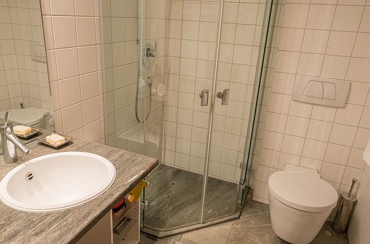 Appartement Guarda Flem, (Flims Dorf). 3.5 Zimmerwohnung