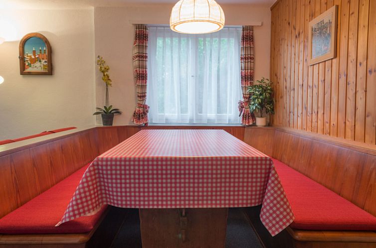Appartement Casa Mirella, (Flims Dorf). 4 Zimmerwohnung