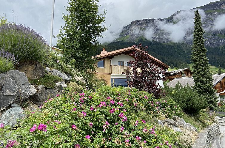 Vakantiehuis El Cantun, (Flims Dorf). 6-Zimmer Einfamilienha