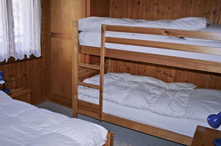 Appartement Chalet Herzog, (Flims Dorf), 323