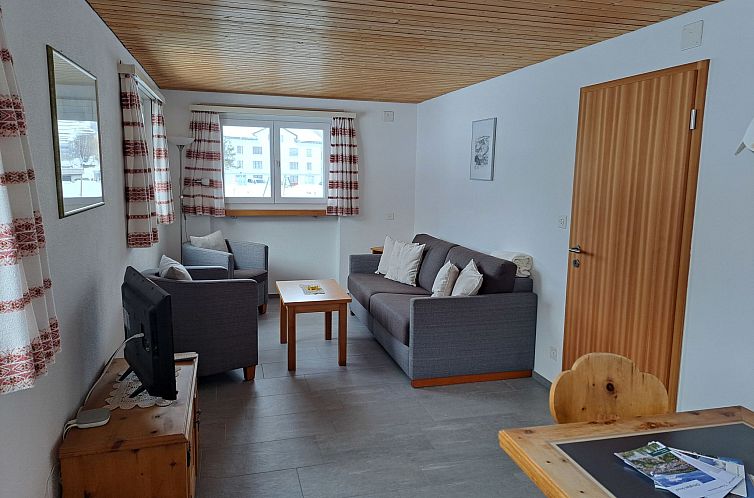 Appartement am Tarasper See, (Tarasp).