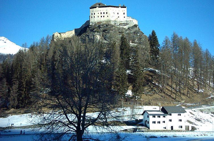Appartement am Tarasper See, (Tarasp).