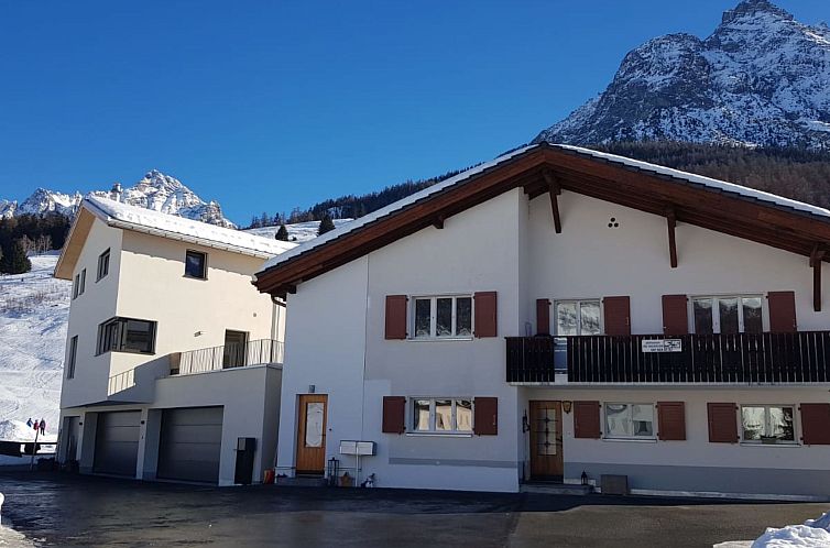 Appartement am Tarasper See, (Tarasp).