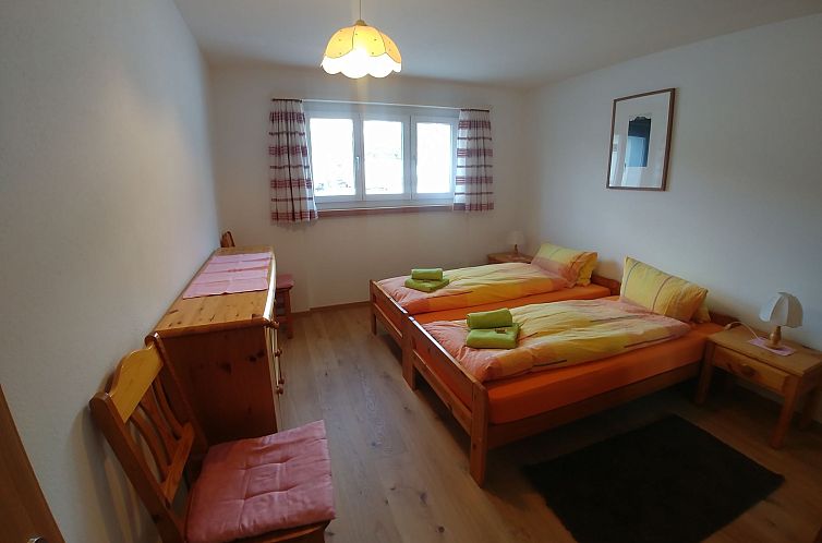 Appartement am Tarasper See, (Tarasp).
