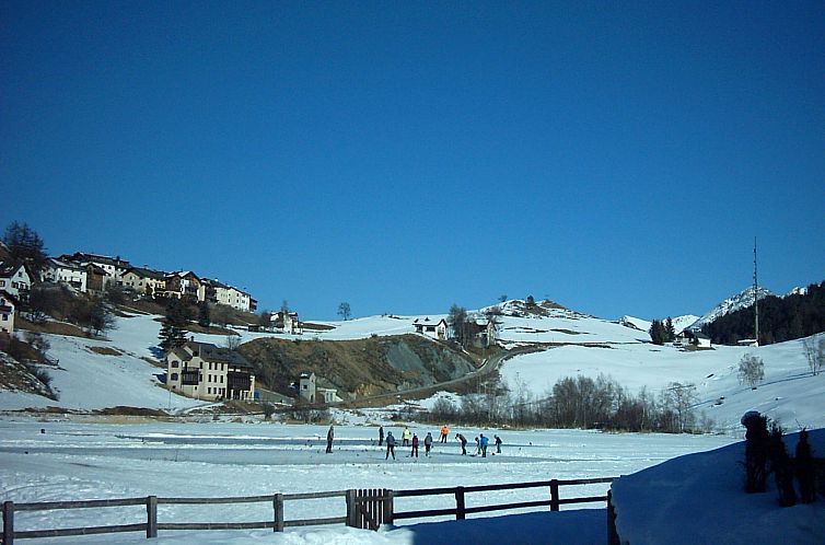 Appartement am Tarasper See, (Tarasp).
