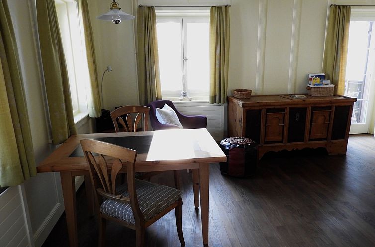 Appartement Chasa Soldanella, (Tarasp)