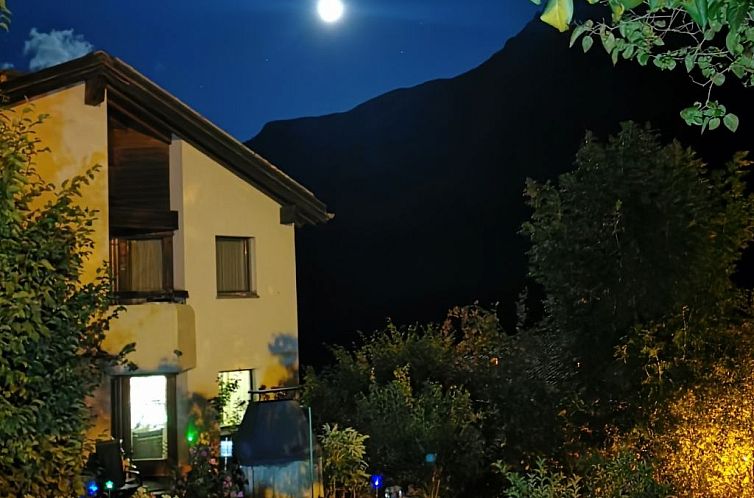 Appartement Chasa Ravagl, (Scuol).