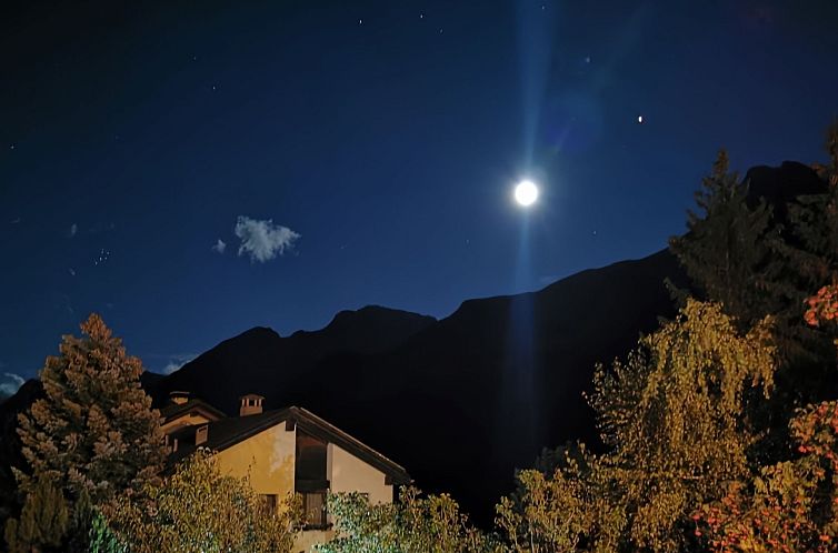 Appartement Chasa Ravagl, (Scuol).
