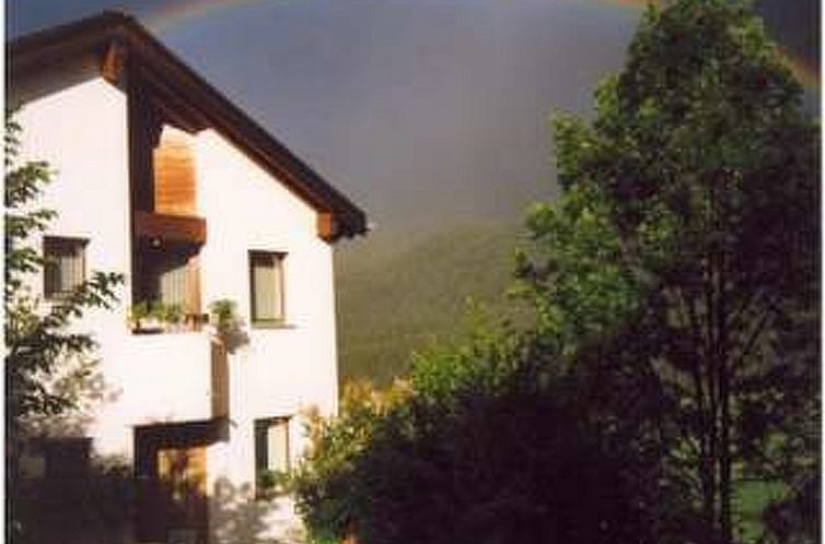 Appartement Chasa Ravagl, (Scuol).