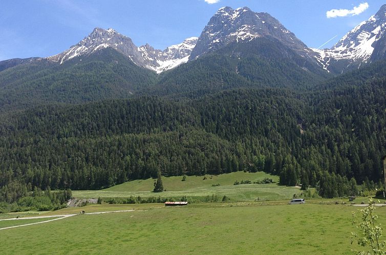 Appartement Chasa Ravagl, (Scuol).