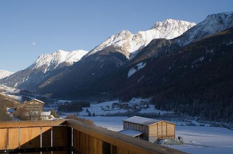 Appartement Chasa Ravagl, (Scuol).
