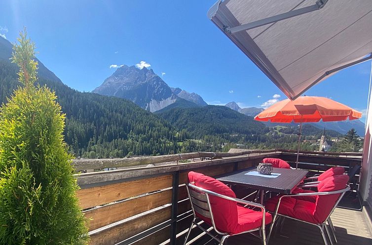 Appartement Sotchà 8c, (Scuol).