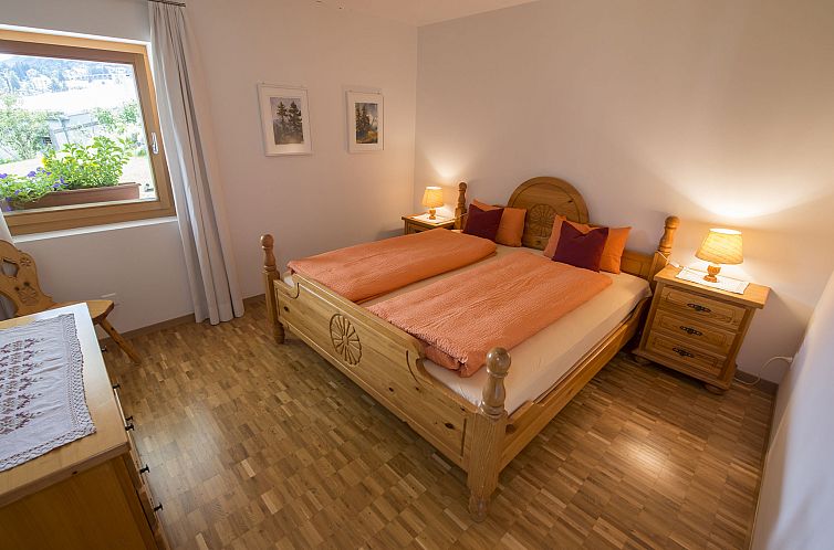Appartement Sotchà 8c, (Scuol).