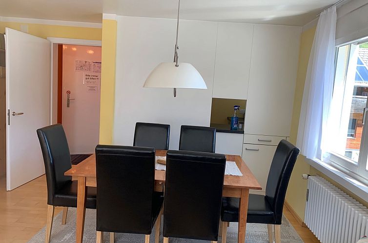 Appartement Sotchà 8c, (Scuol).