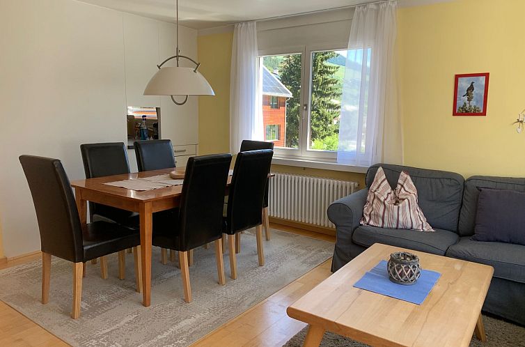Appartement Sotchà 8c, (Scuol).