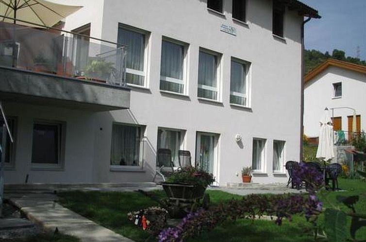 Appartement Aquileia****, (Scuol).