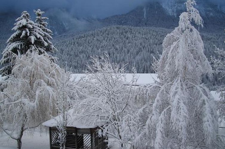 Appartement Aquileia****, (Scuol).